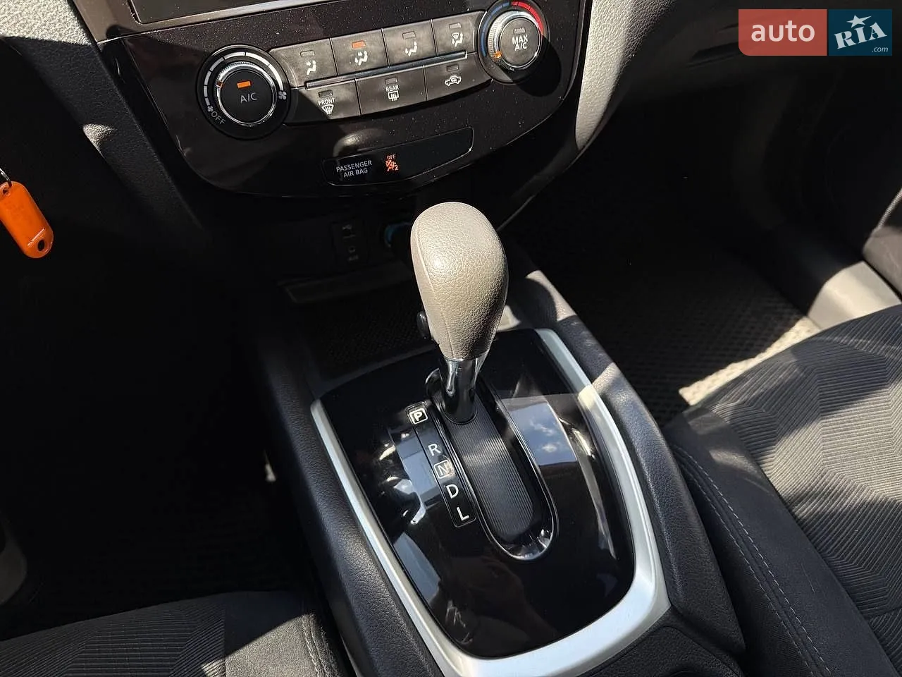 2014 Nissan Rogue - мініатюра 21