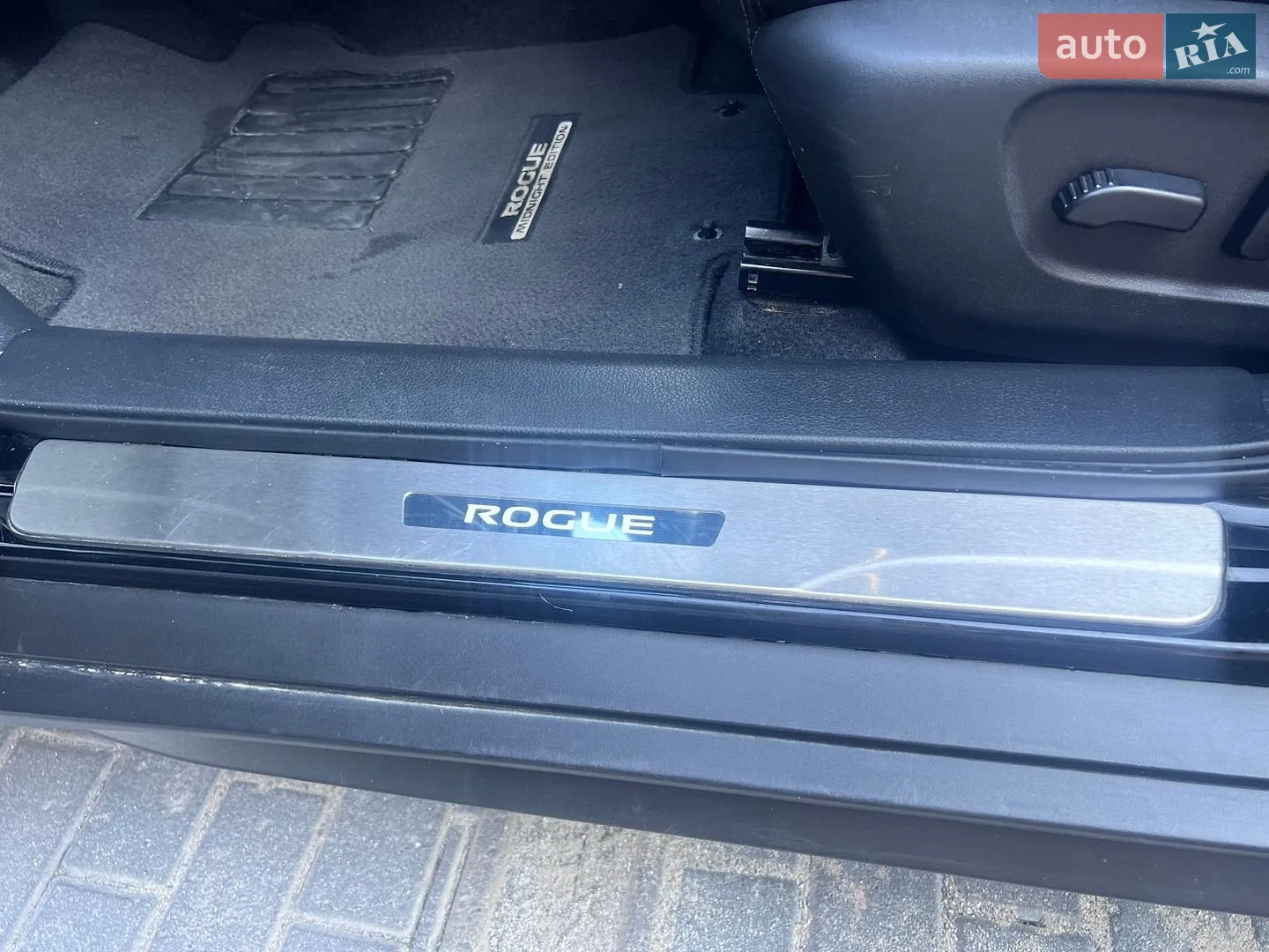 2018 Nissan Rogue - мініатюра 32