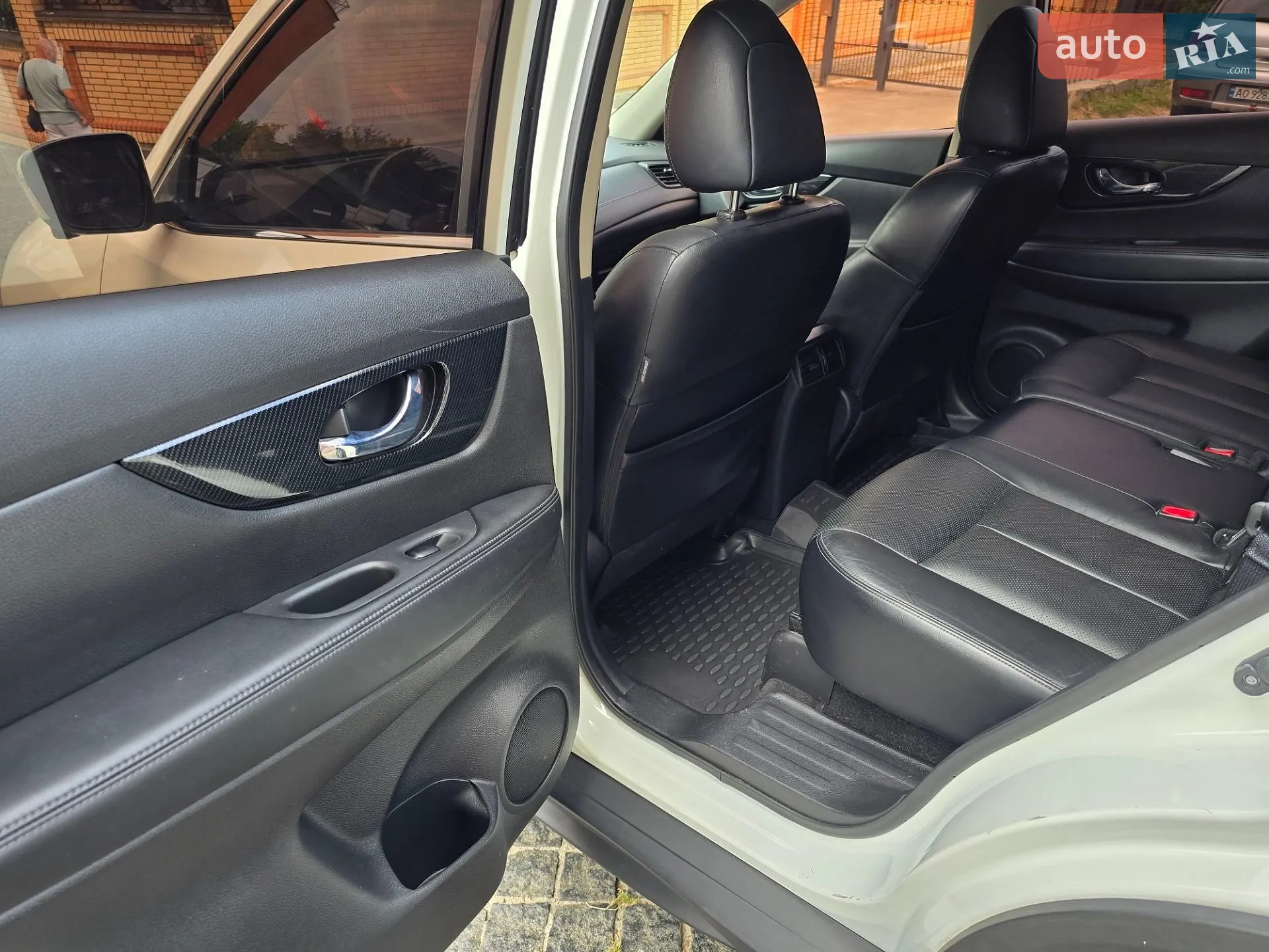 2016 Nissan Rogue - мініатюра 18