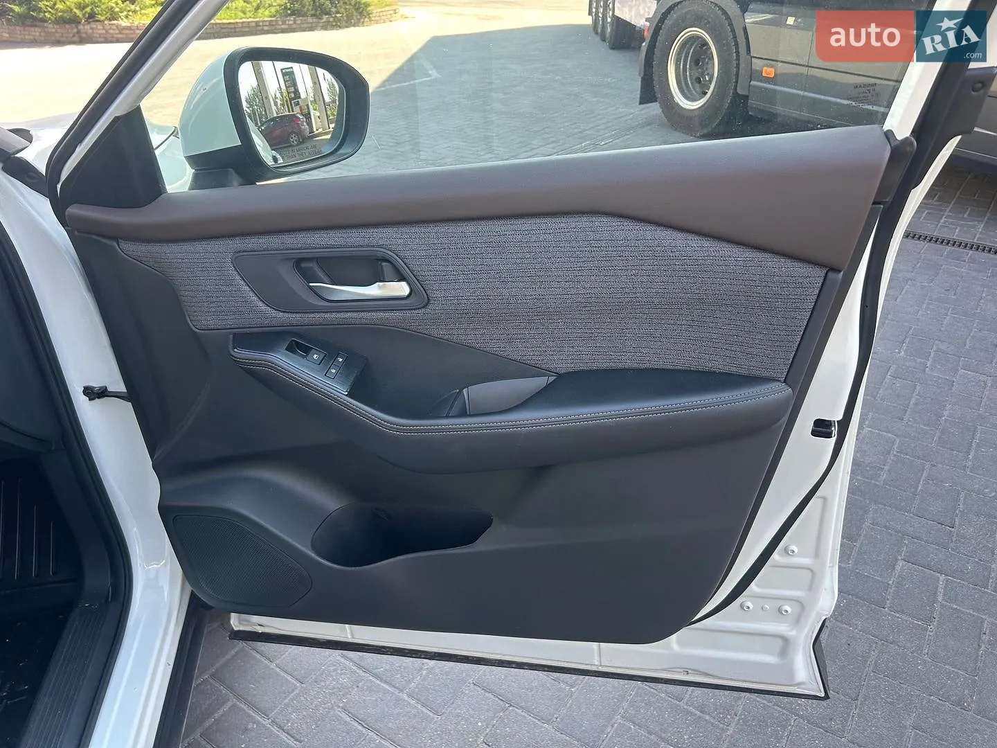2023 Nissan Rogue - мініатюра 20