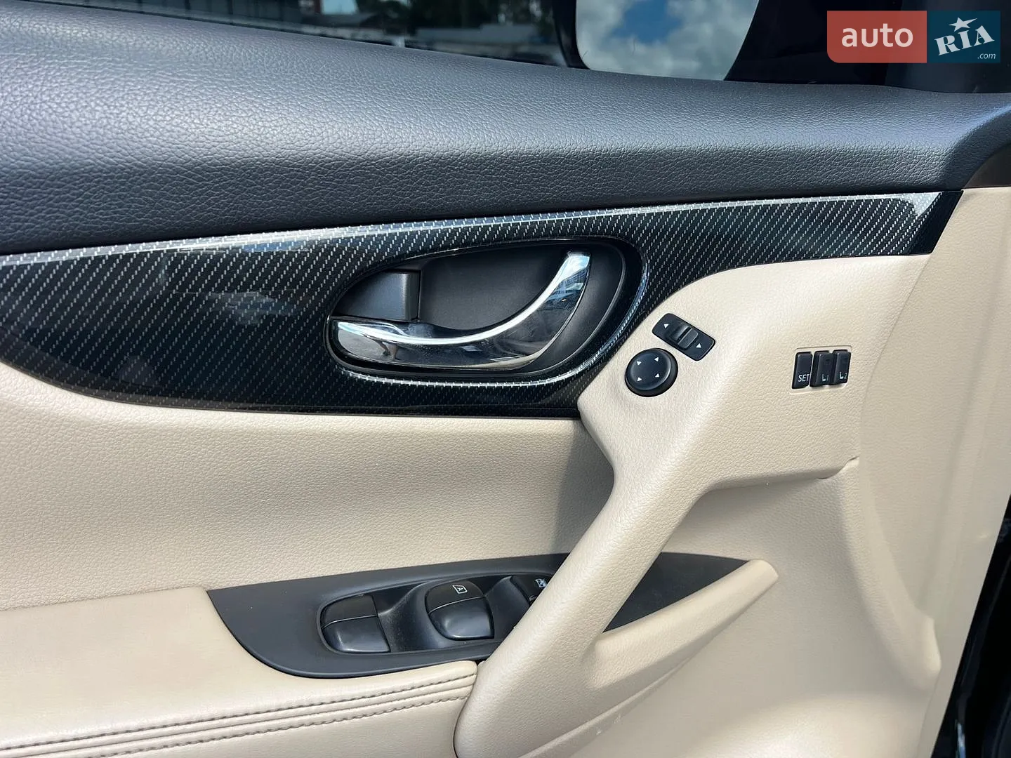 2017 Nissan Rogue - мініатюра 16
