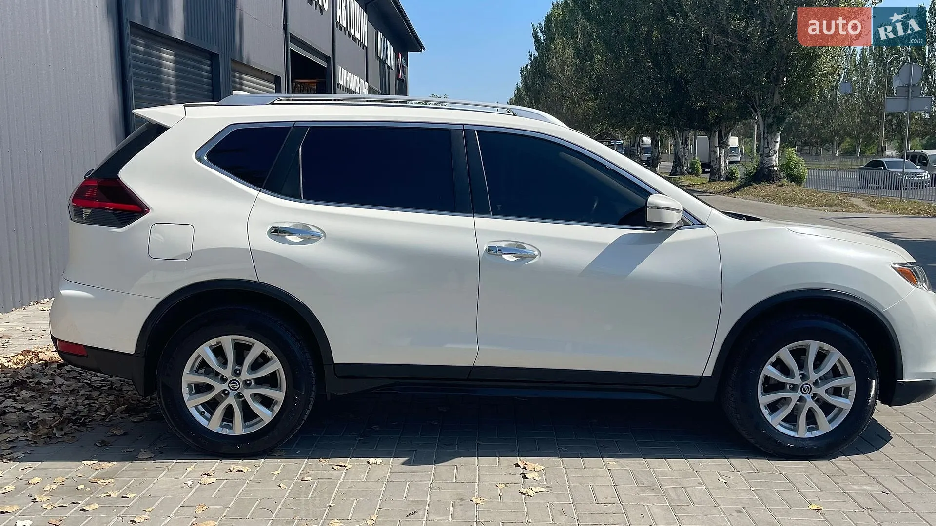 2019 Nissan Rogue - мініатюра 18