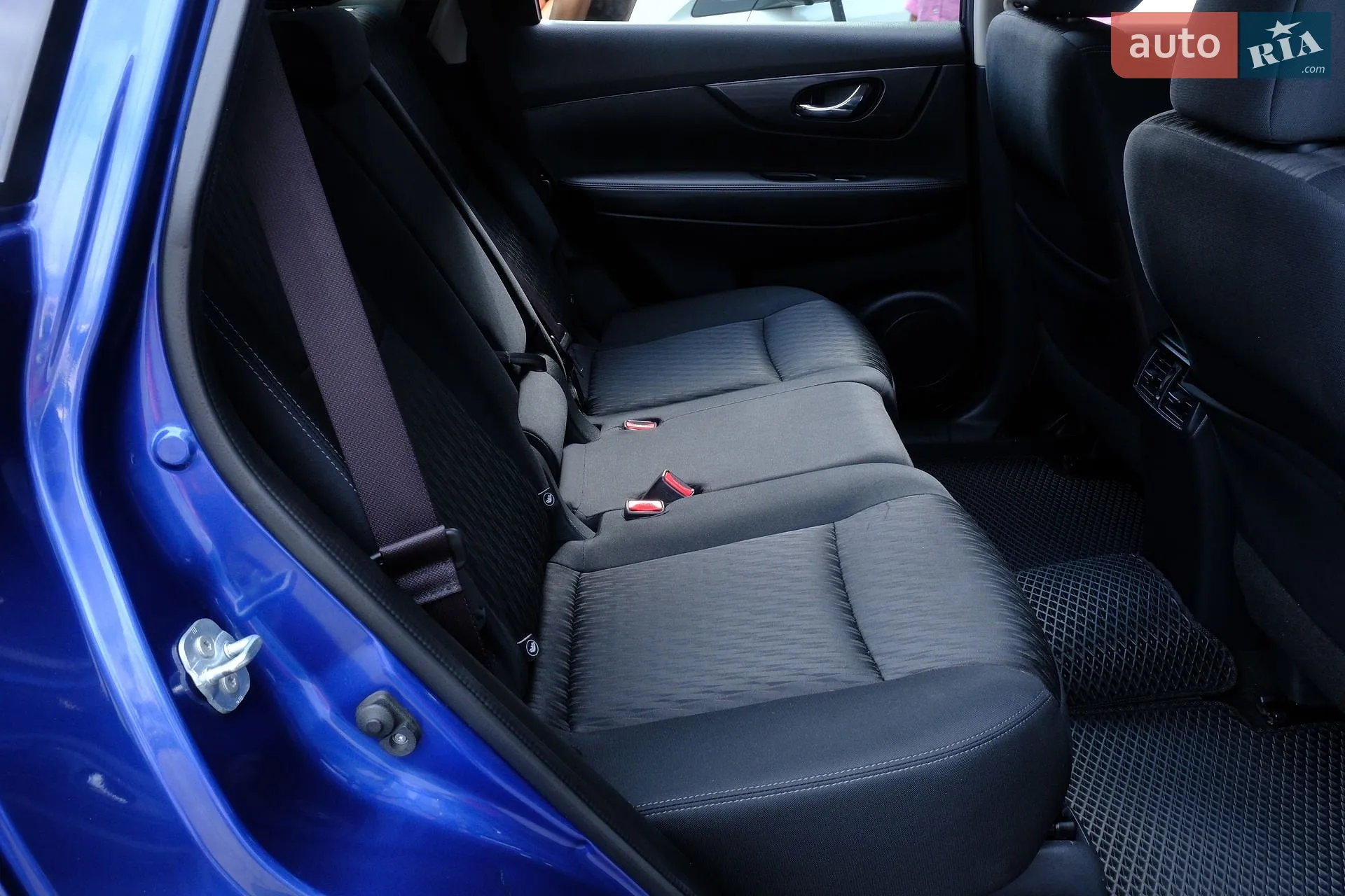 2016 Nissan Rogue - мініатюра 31