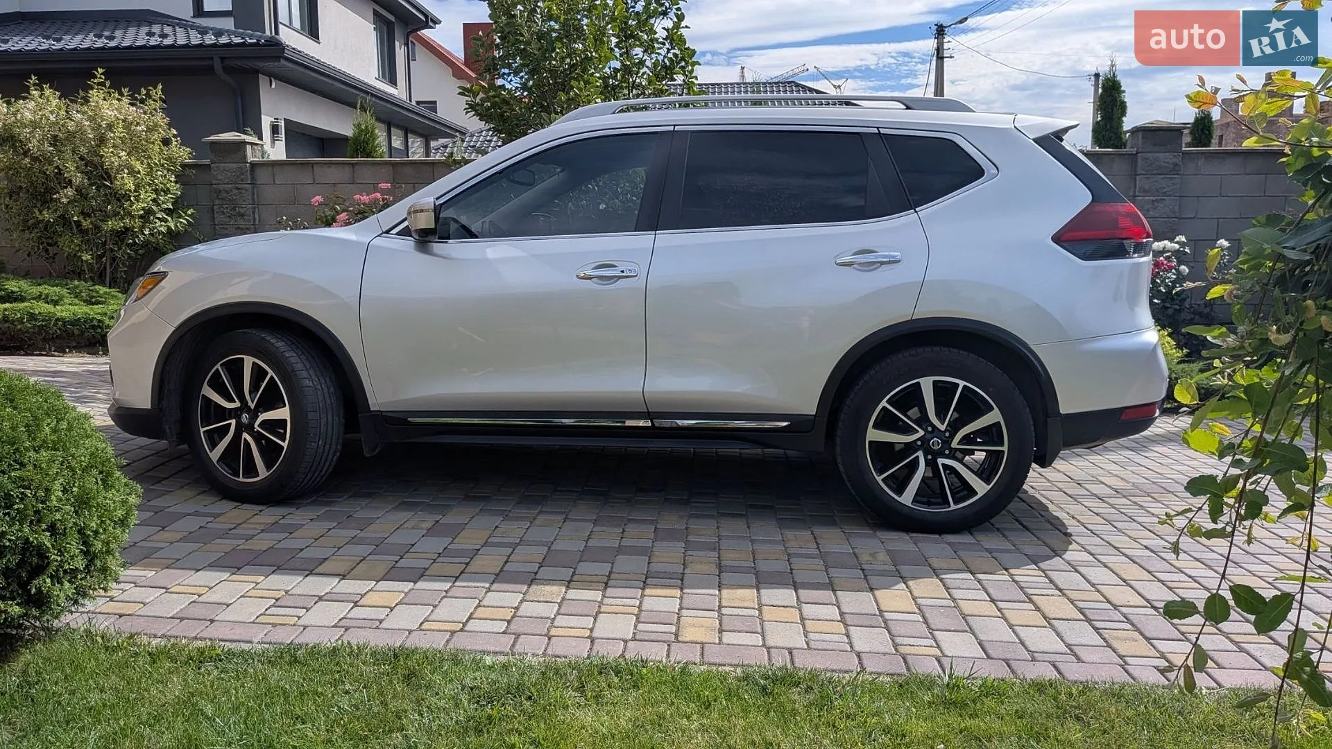 2018 Nissan Rogue - мініатюра 8