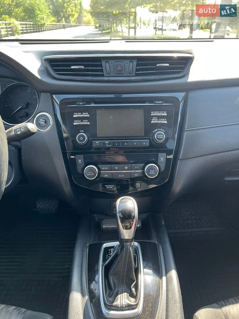 2017 Nissan Rogue - мініатюра 8