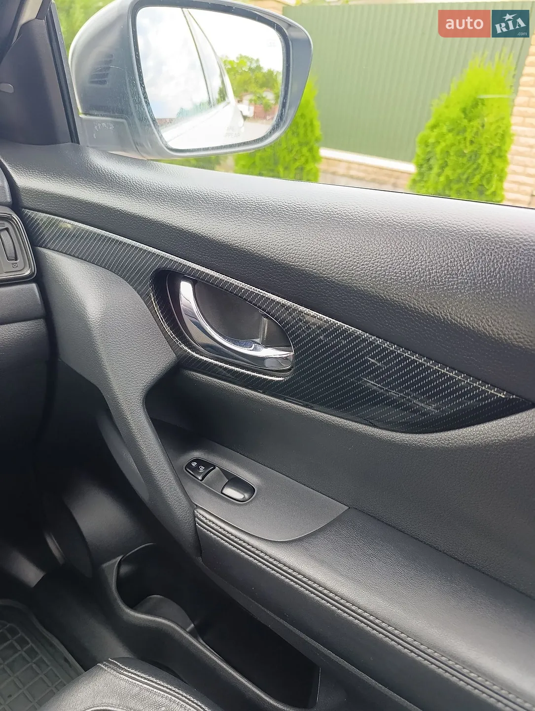2017 Nissan Rogue - мініатюра 16