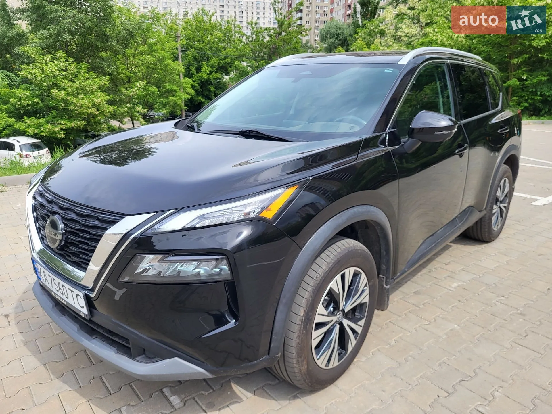 2021 Nissan Rogue - мініатюра 4