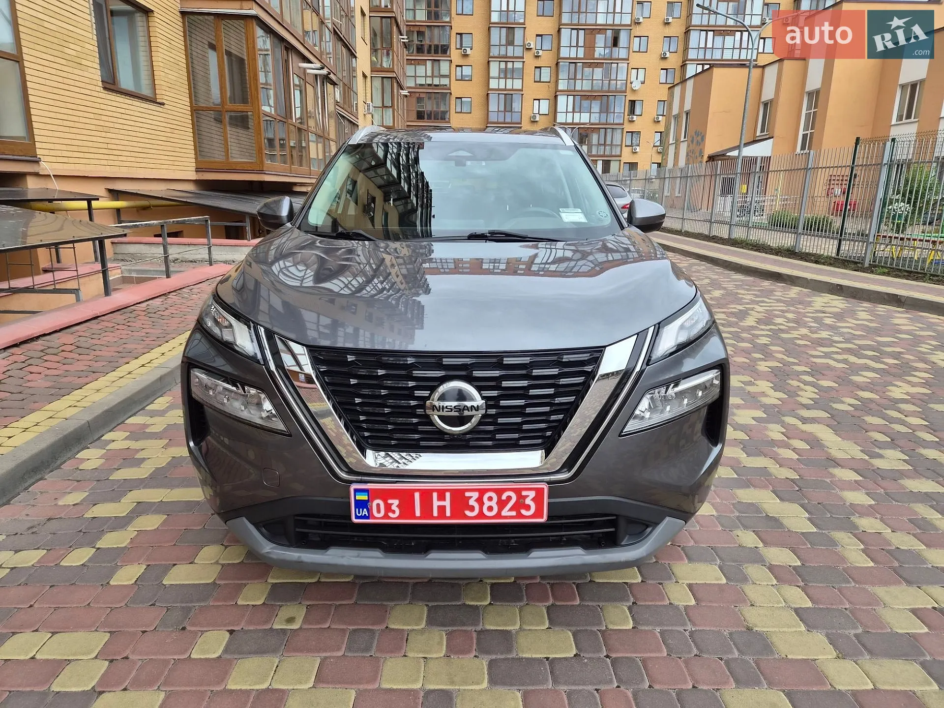 2021 Nissan Rogue - мініатюра 2