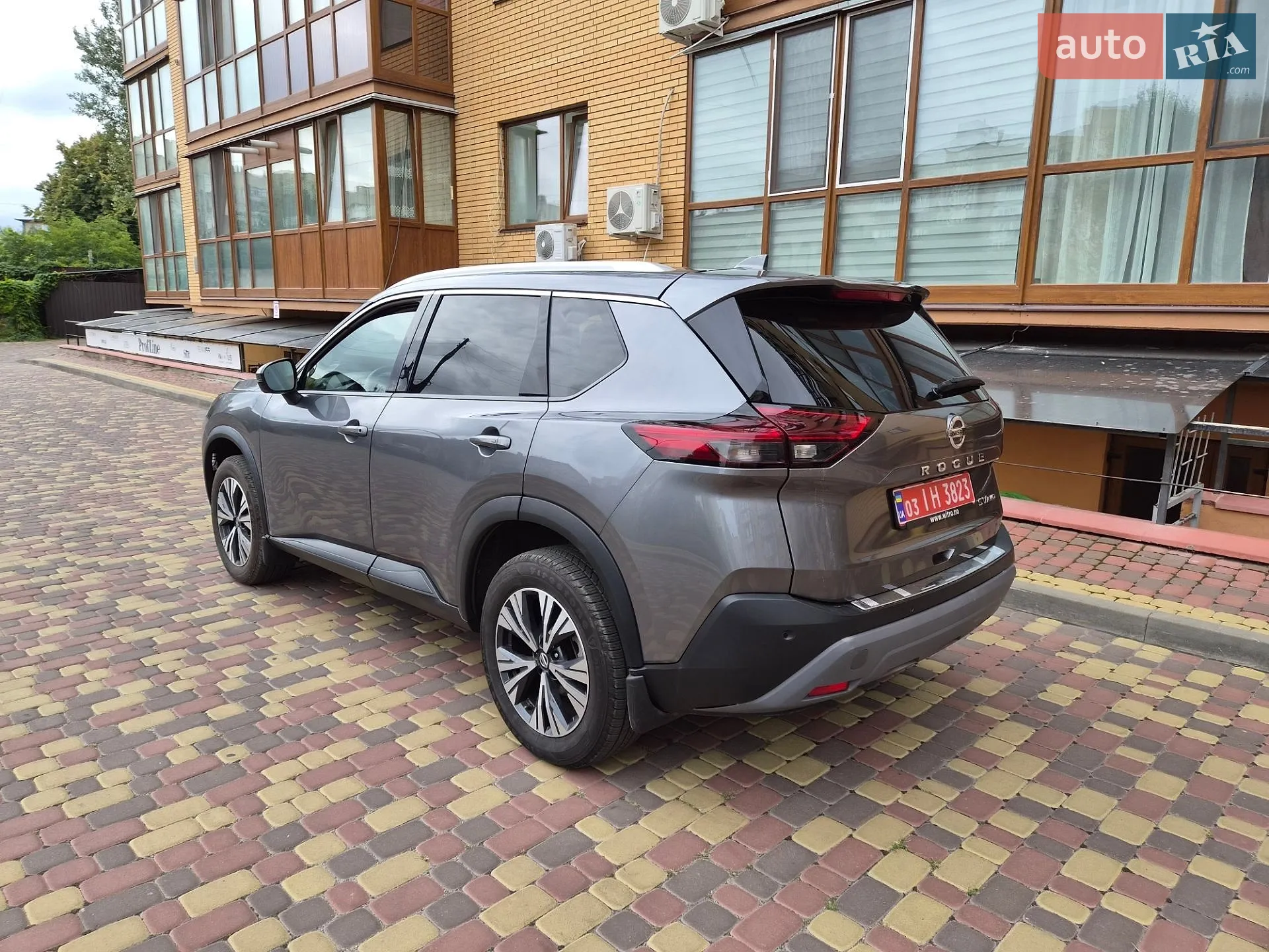 2021 Nissan Rogue - мініатюра 7
