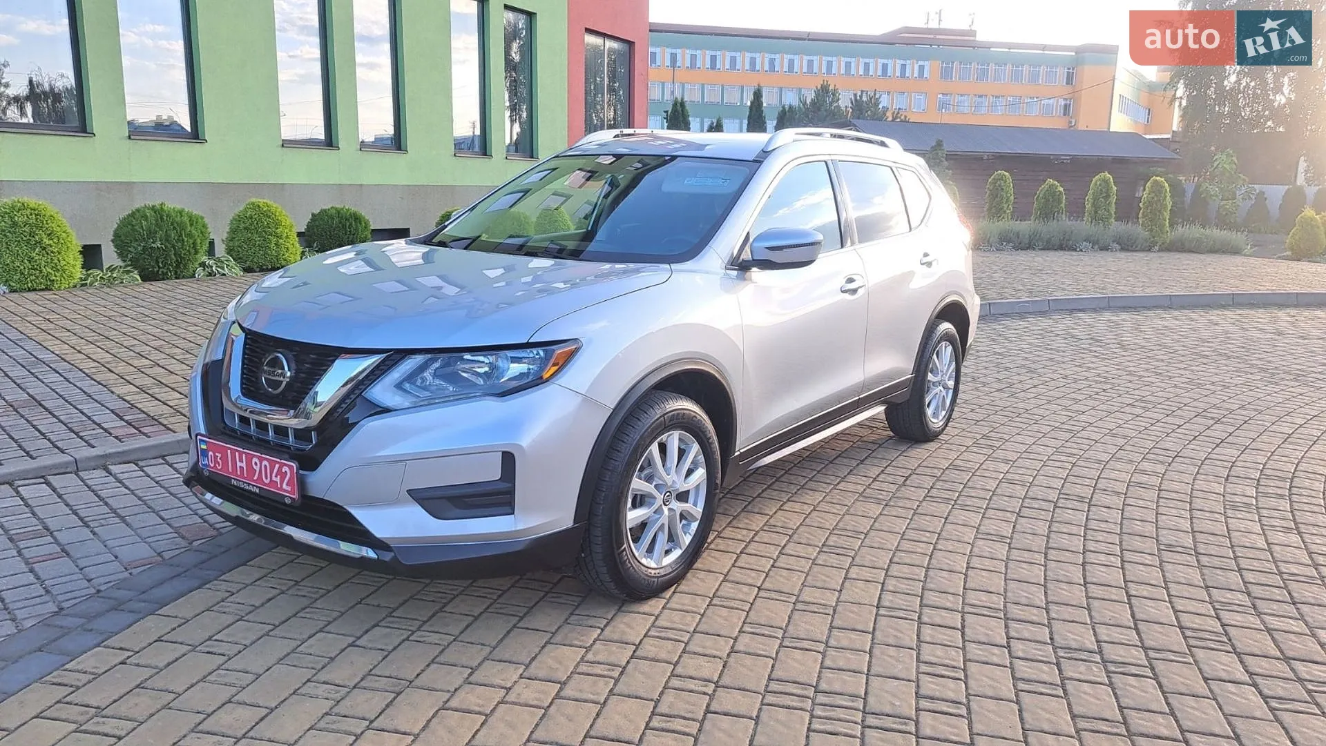 2019 Nissan Rogue - мініатюра 3
