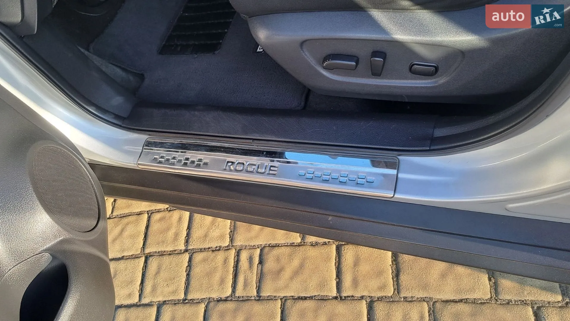 2019 Nissan Rogue - мініатюра 23