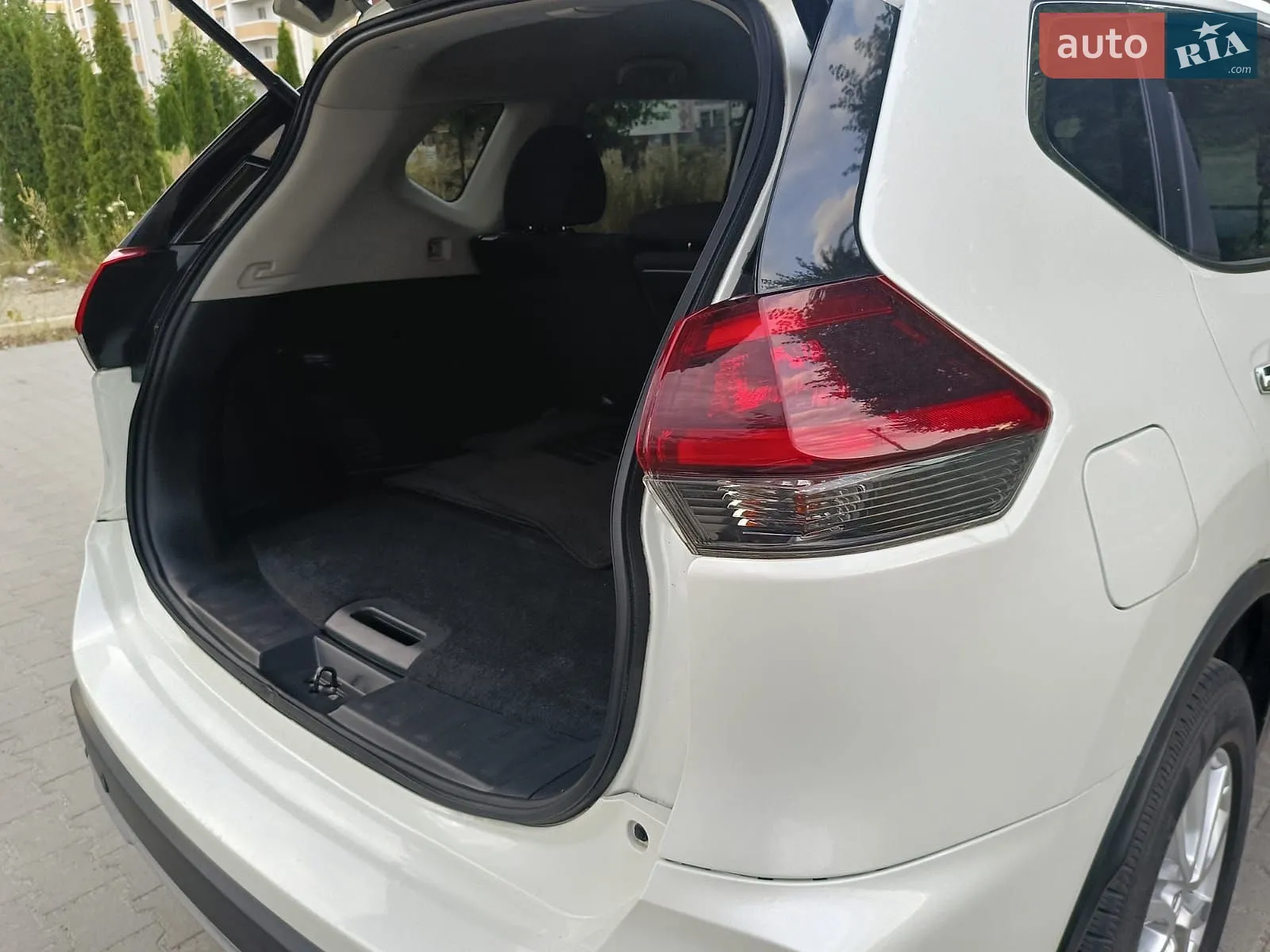 2019 Nissan Rogue - мініатюра 11