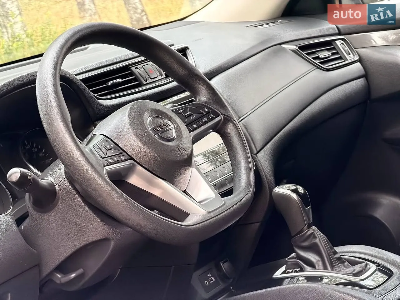 2019 Nissan Rogue - мініатюра 23