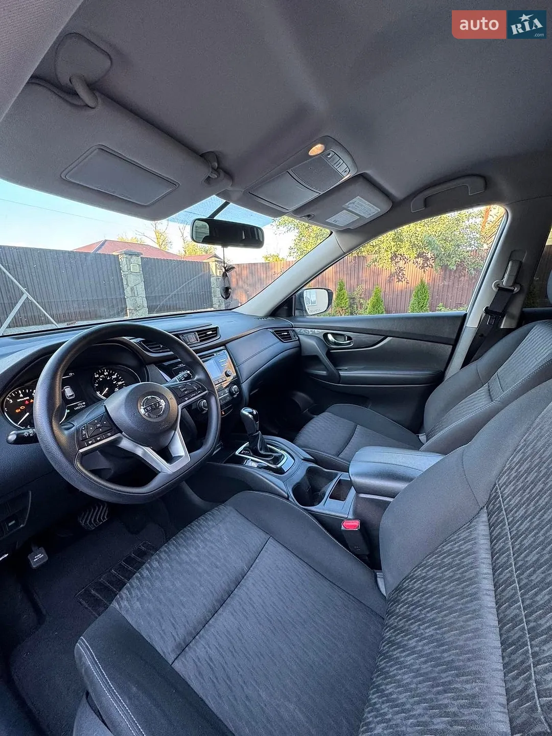 2017 Nissan Rogue - мініатюра 14