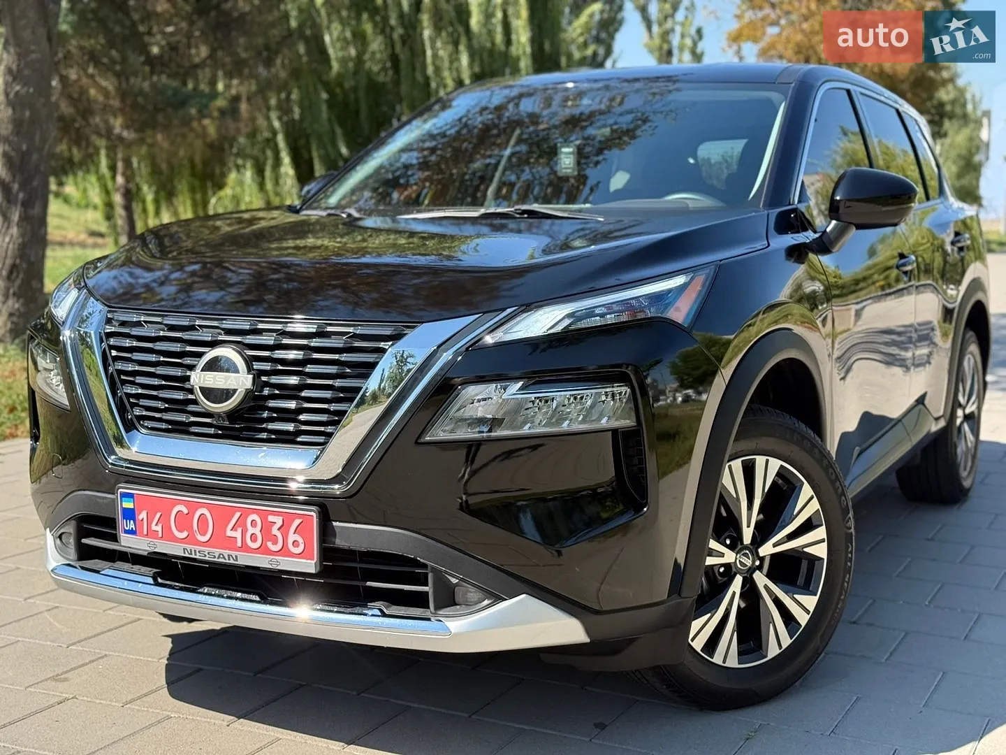 2021 Nissan Rogue - фото 1