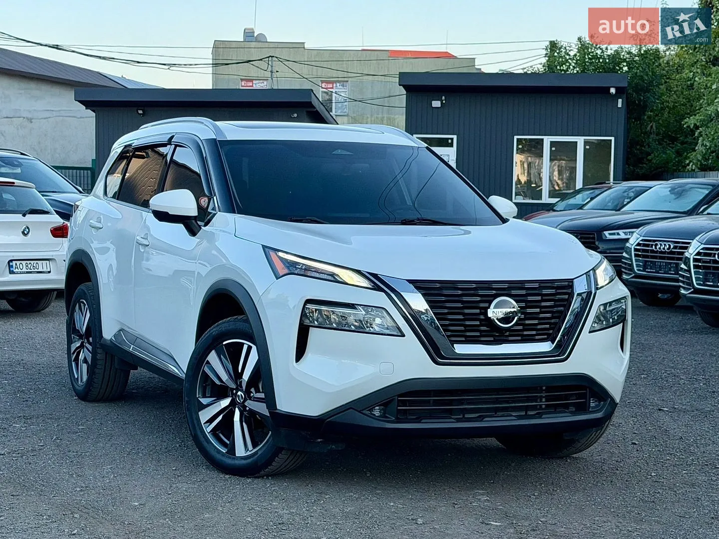 2021 Nissan Rogue - мініатюра 2