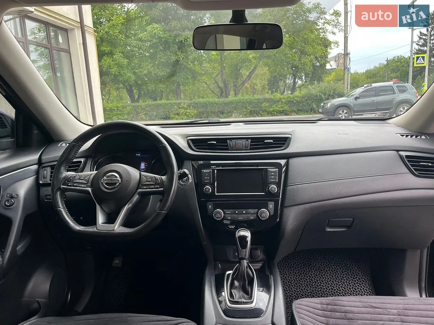 2018 Nissan Rogue - мініатюра 10