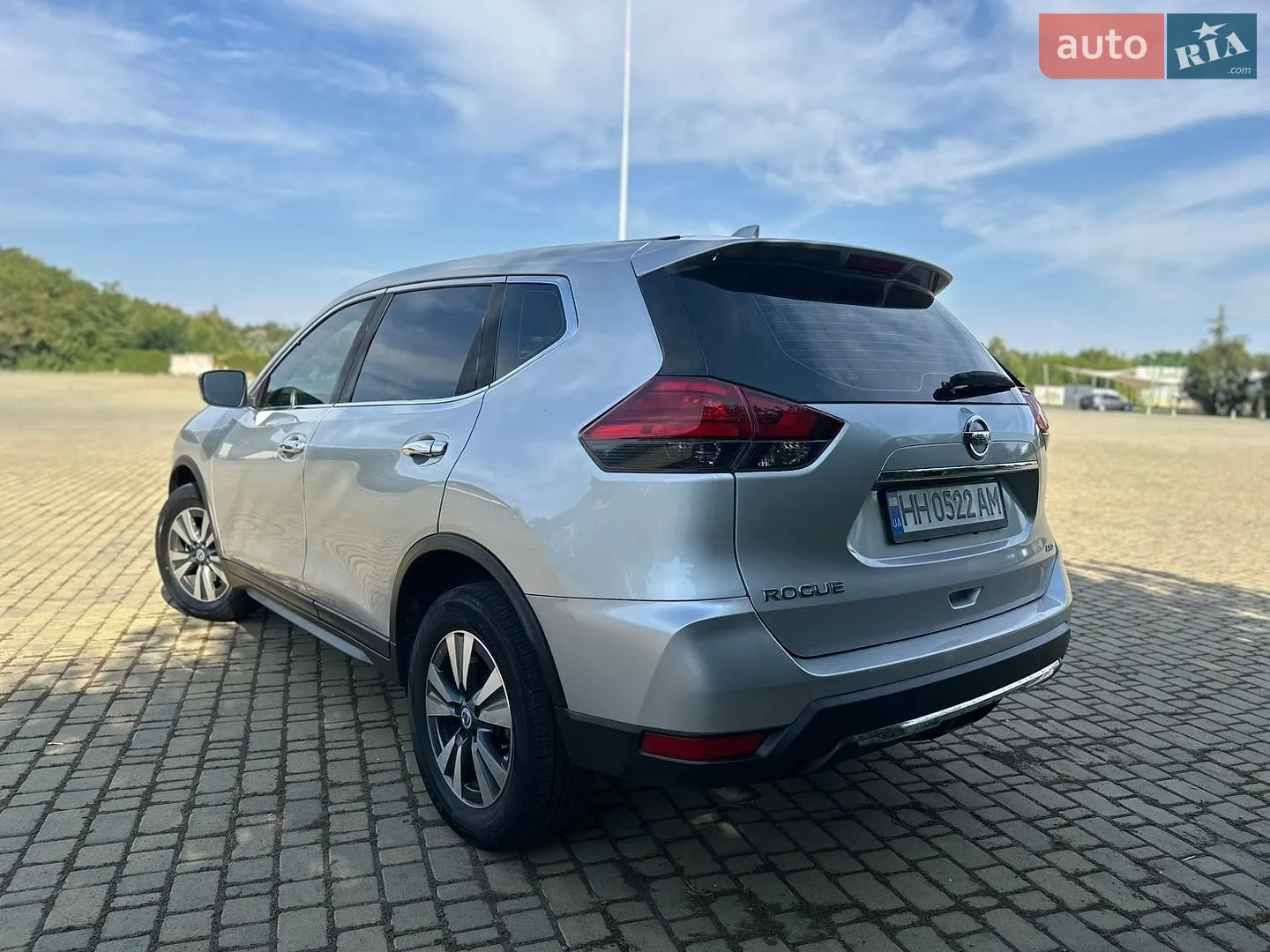 2020 Nissan Rogue - мініатюра 2