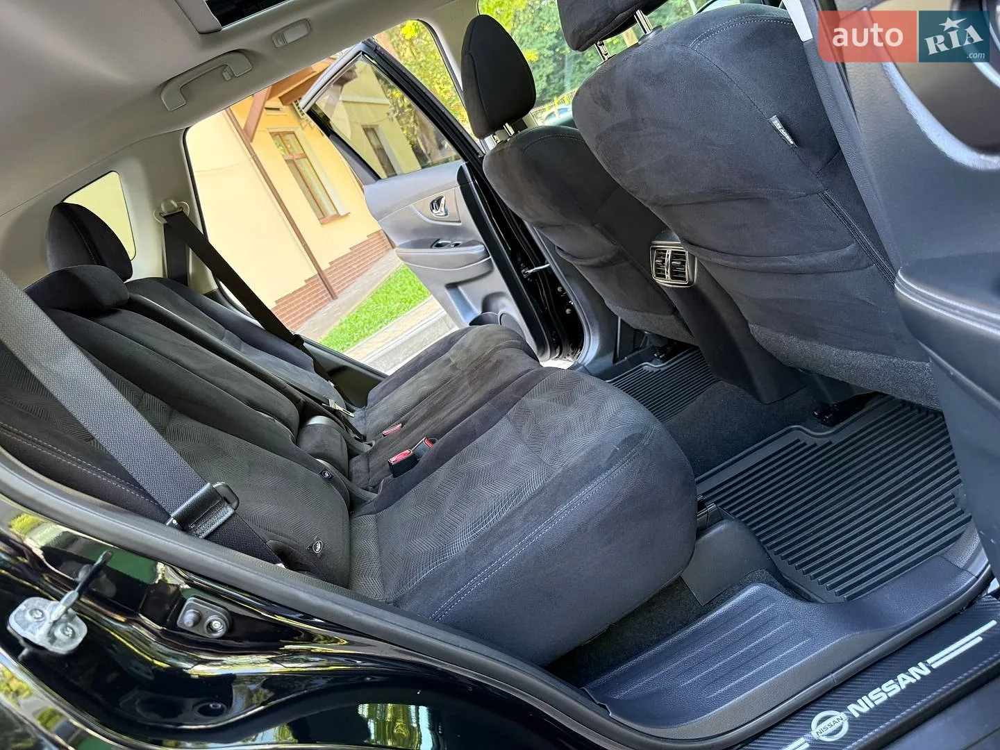 2015 Nissan Rogue - мініатюра 148