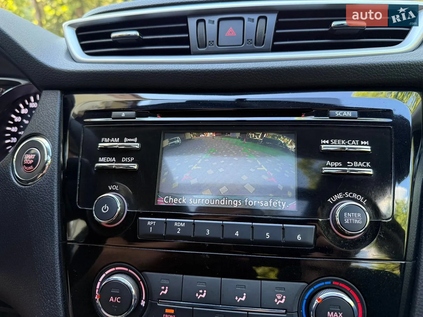 2015 Nissan Rogue - мініатюра 145