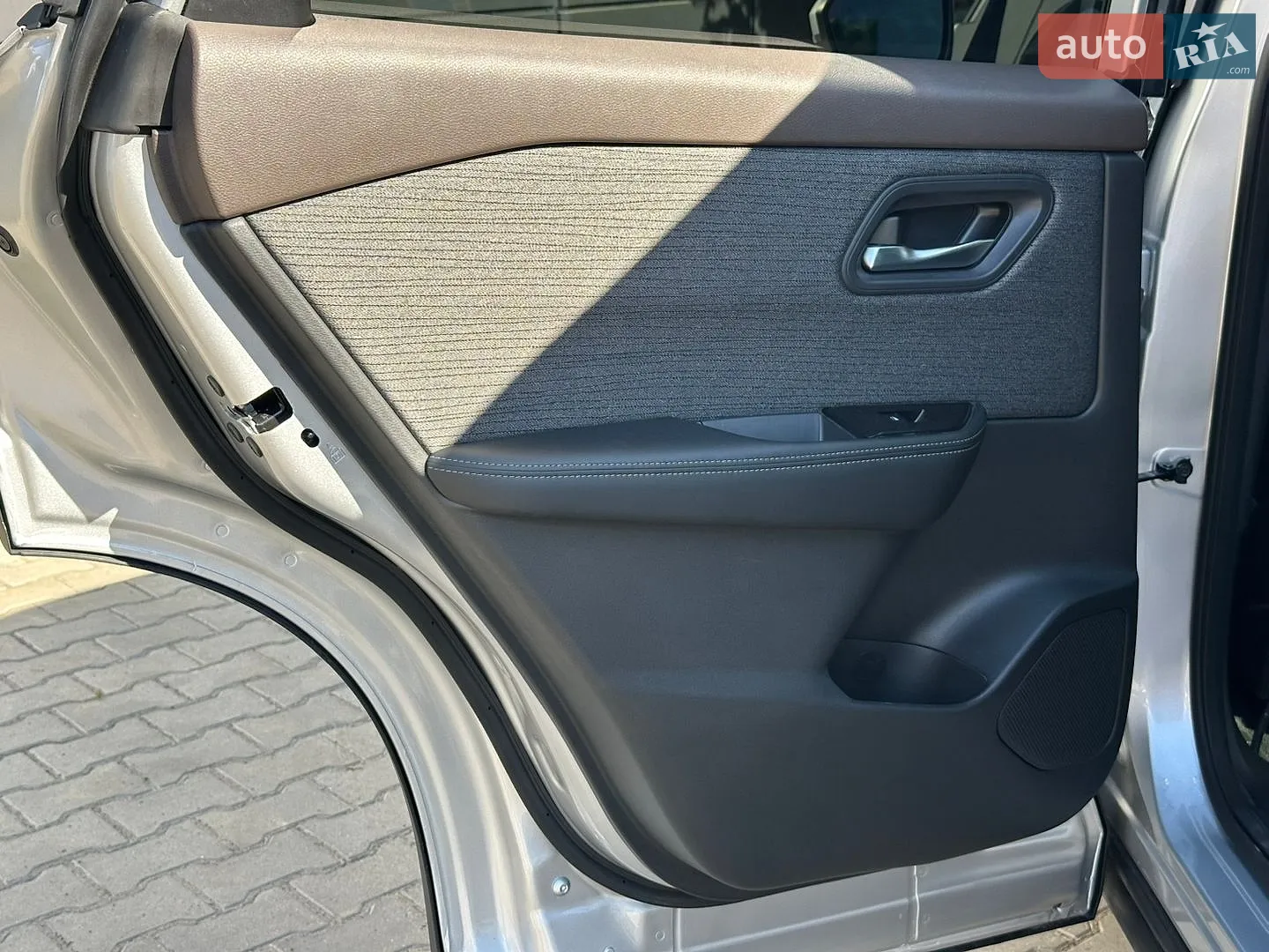 2022 Nissan Rogue - мініатюра 17