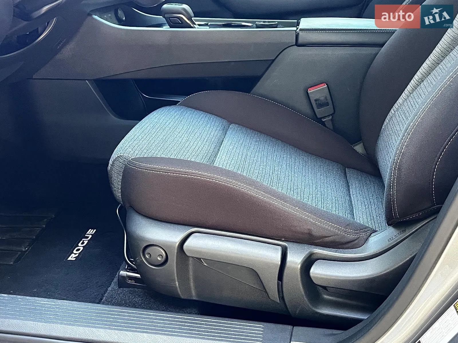 2021 Nissan Rogue - мініатюра 16