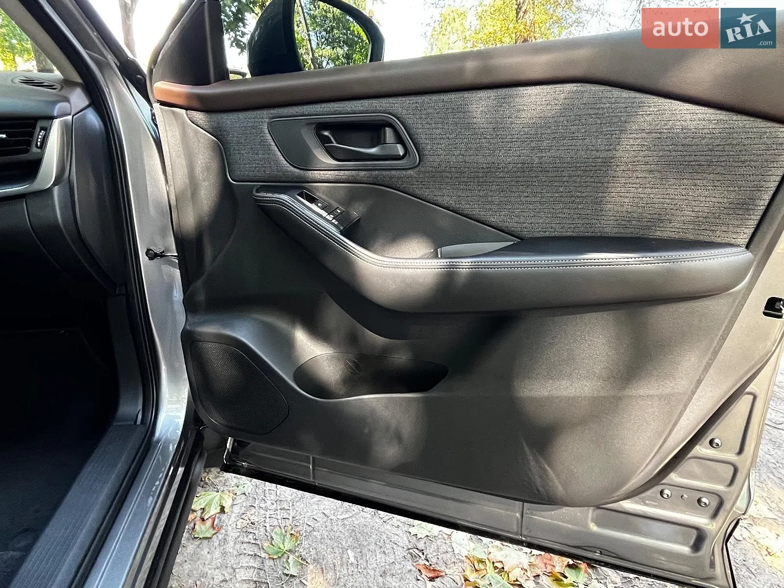 2021 Nissan Rogue - мініатюра 25