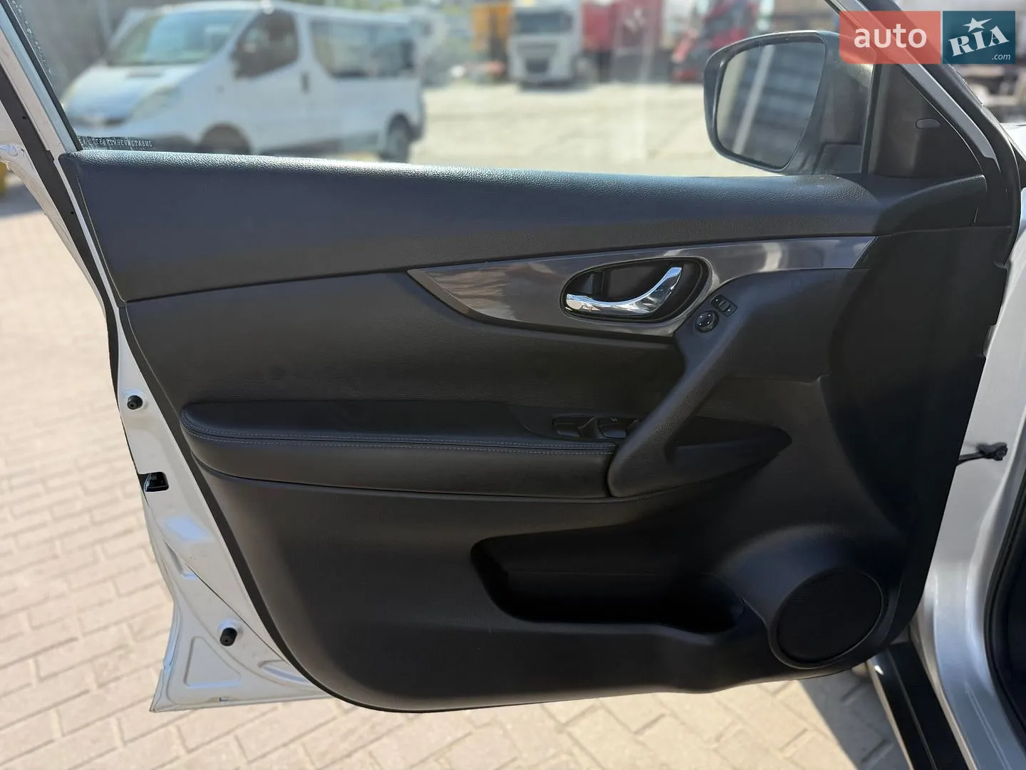 2017 Nissan Rogue - мініатюра 12