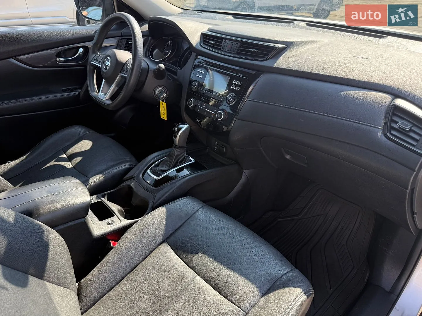 2017 Nissan Rogue - мініатюра 24