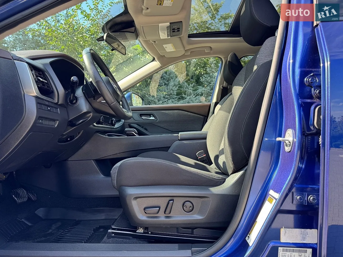 2021 Nissan Rogue - мініатюра 12