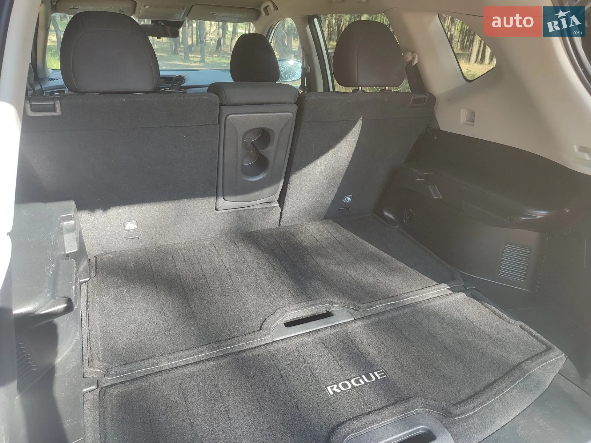 2019 Nissan Rogue - мініатюра 9