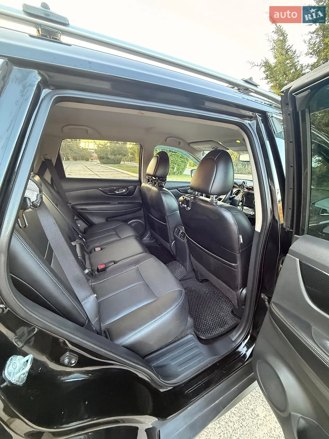 2017 Nissan Rogue - мініатюра 14
