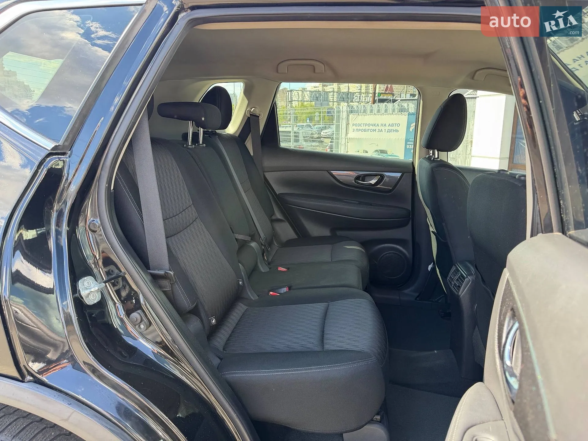2018 Nissan Rogue - мініатюра 9