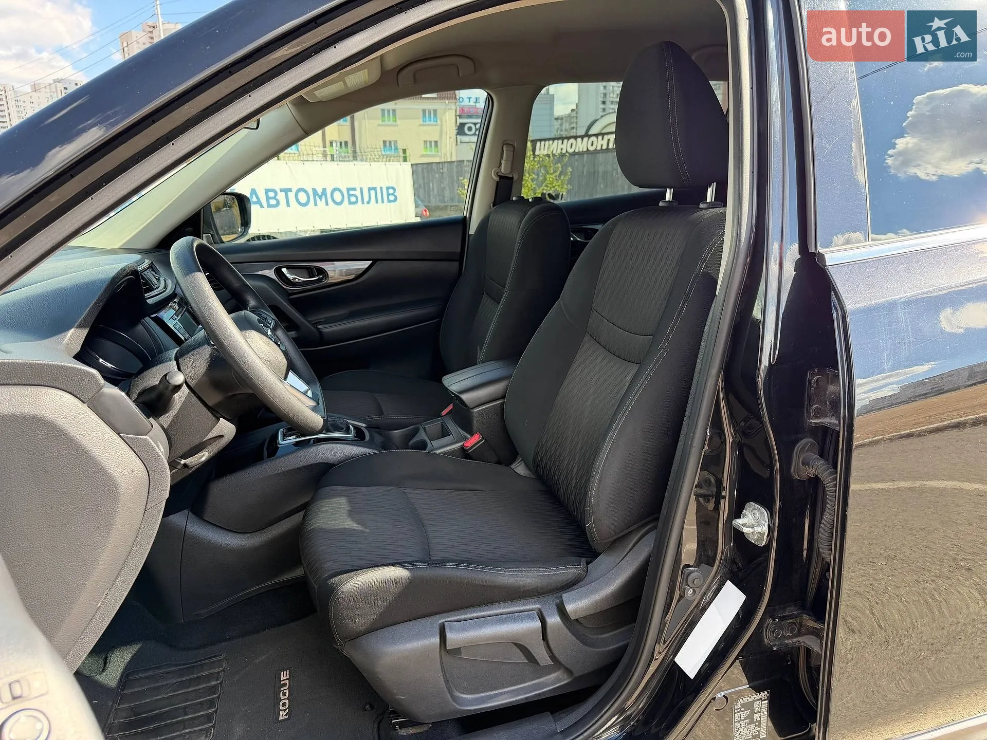 2018 Nissan Rogue - мініатюра 11