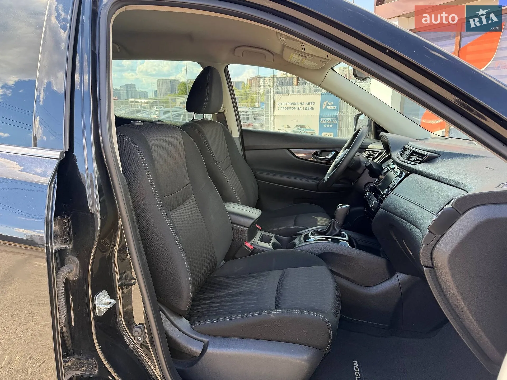 2018 Nissan Rogue - мініатюра 10