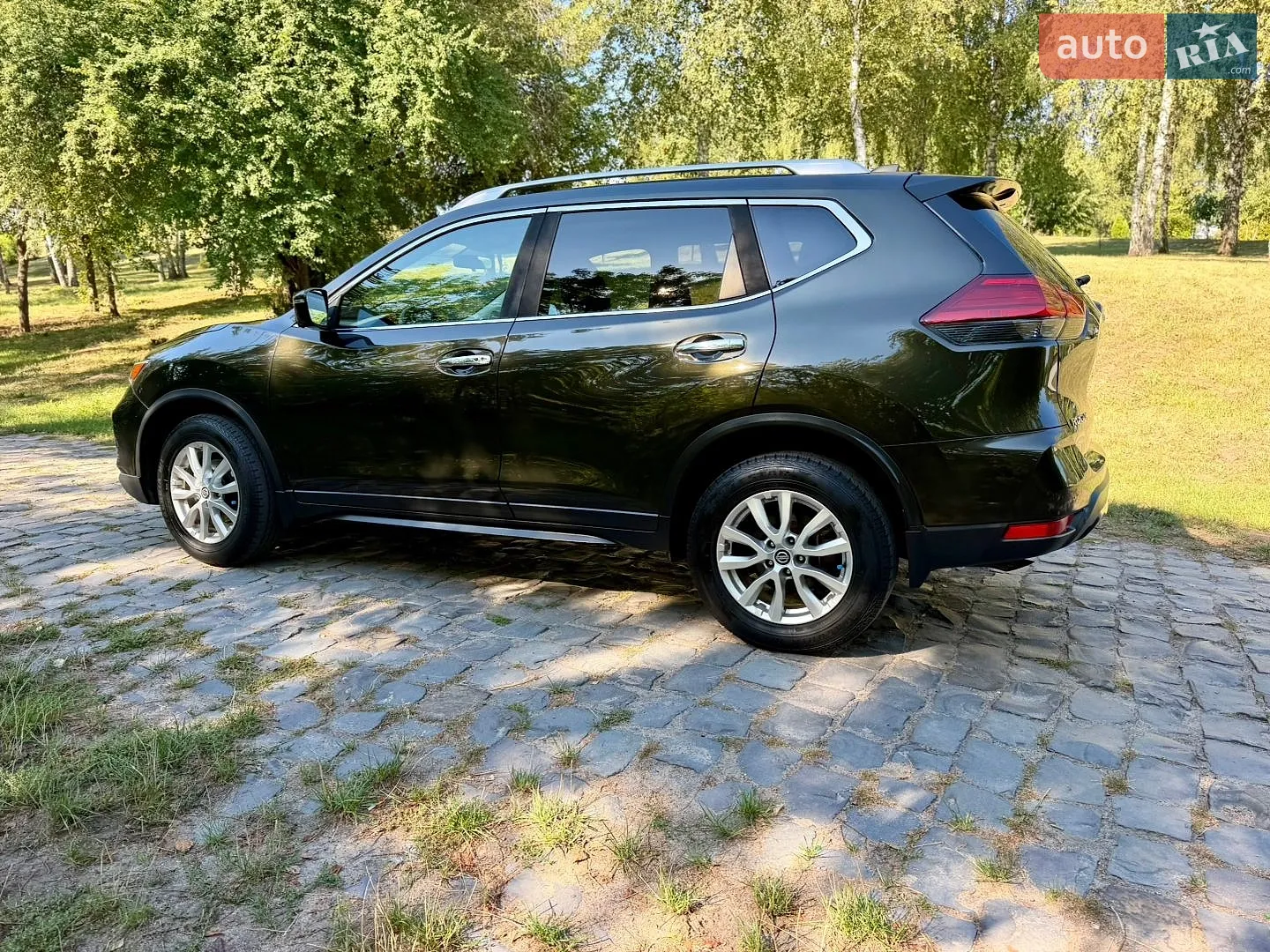 2017 Nissan Rogue - мініатюра 9