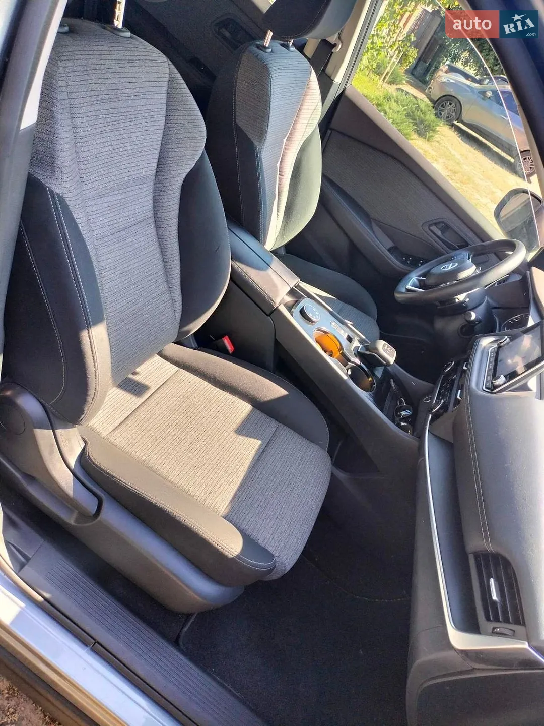 2021 Nissan Rogue - мініатюра 18