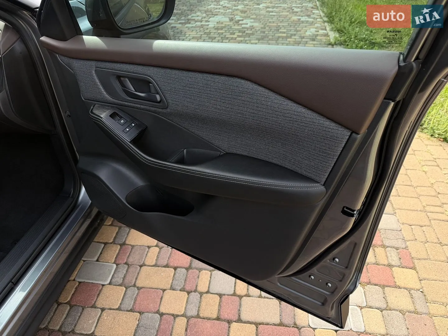 2021 Nissan Rogue - мініатюра 17