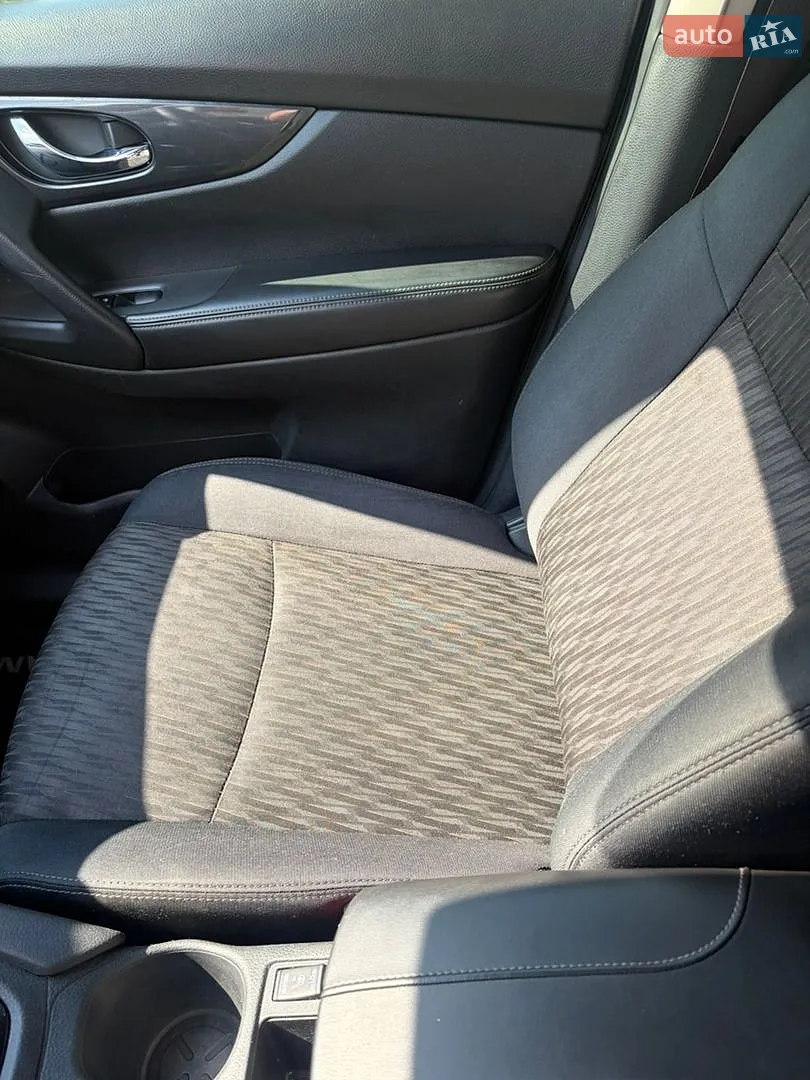 2019 Nissan Rogue - мініатюра 18