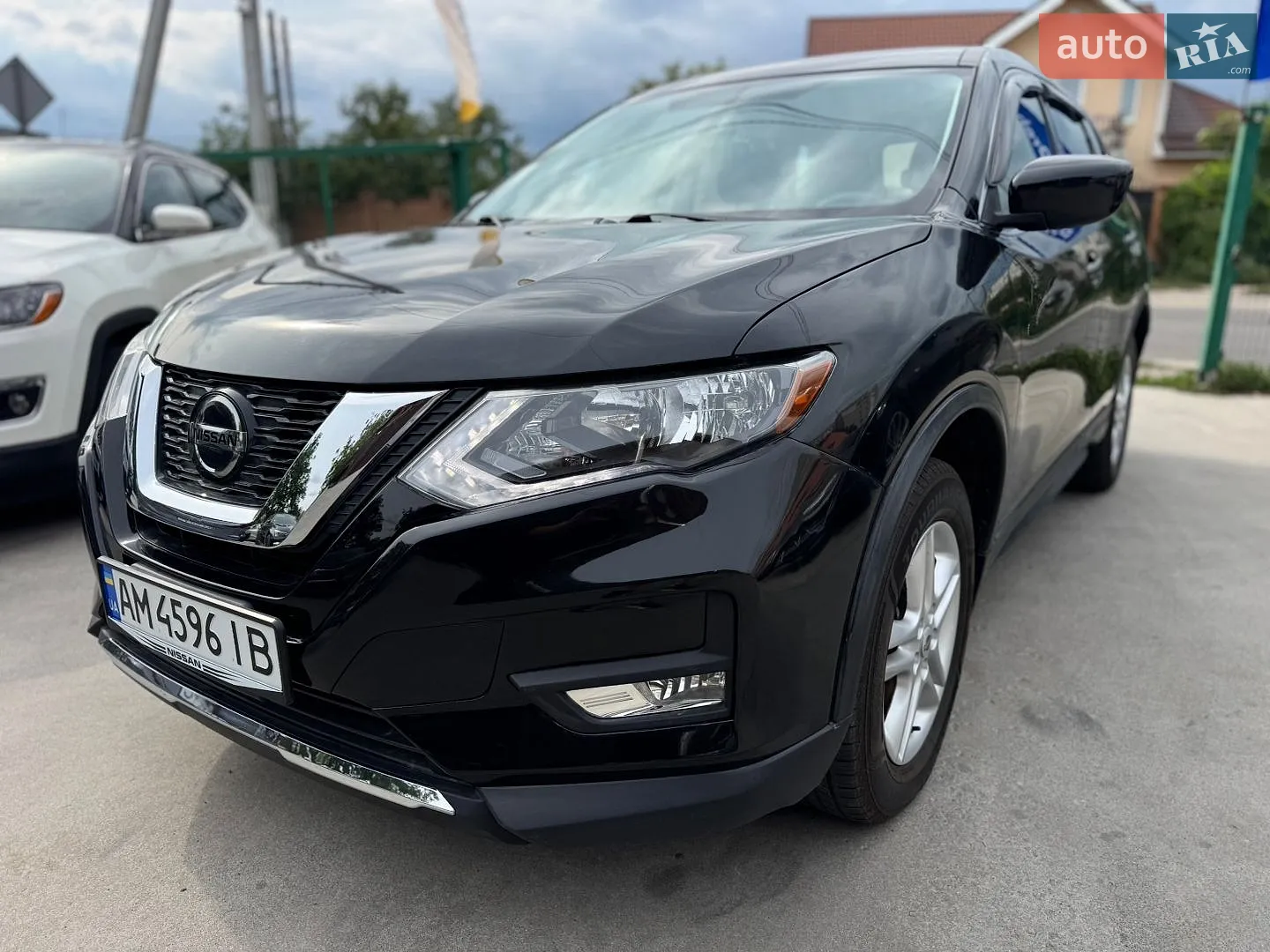 2018 Nissan Rogue - мініатюра 3