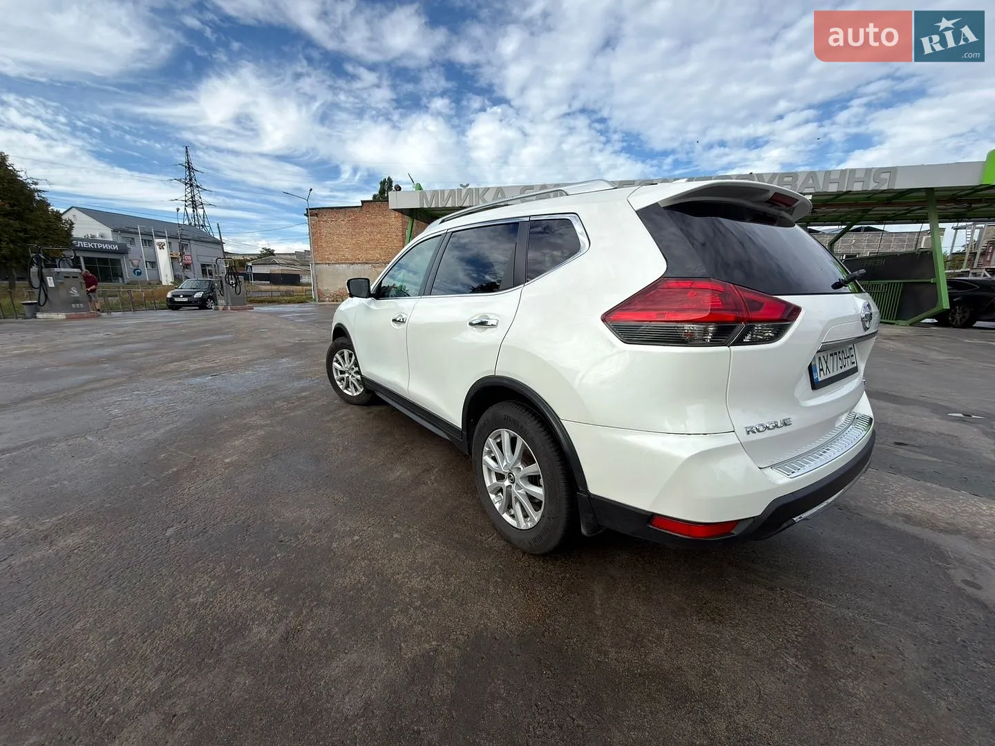 2017 Nissan Rogue - мініатюра 5