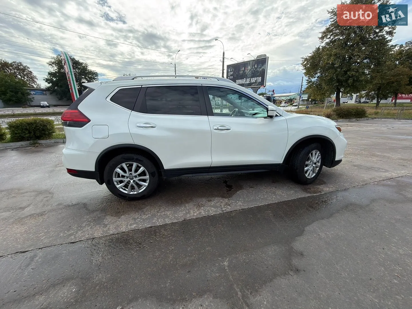 2017 Nissan Rogue - мініатюра 13