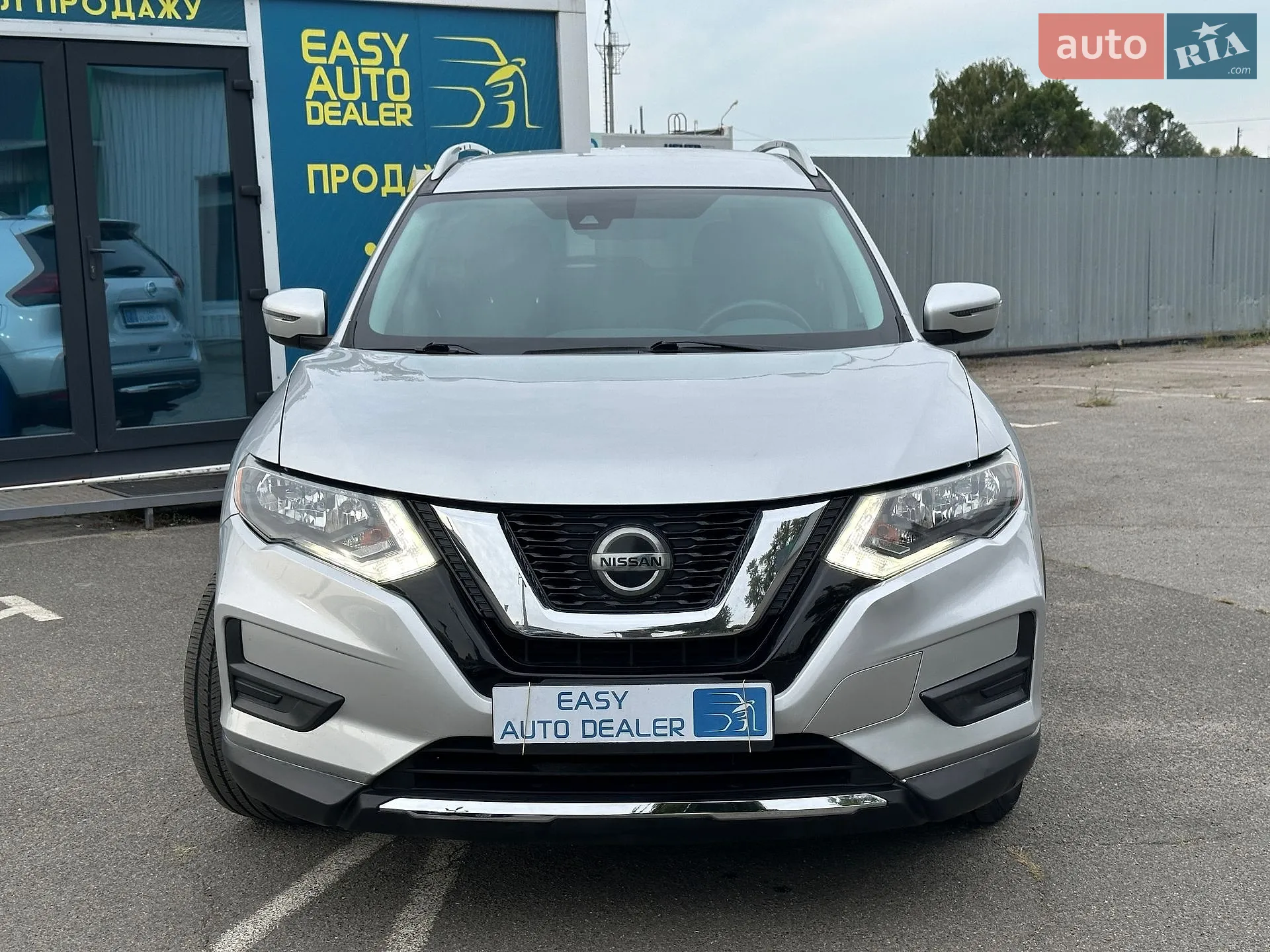 2019 Nissan Rogue - мініатюра 2