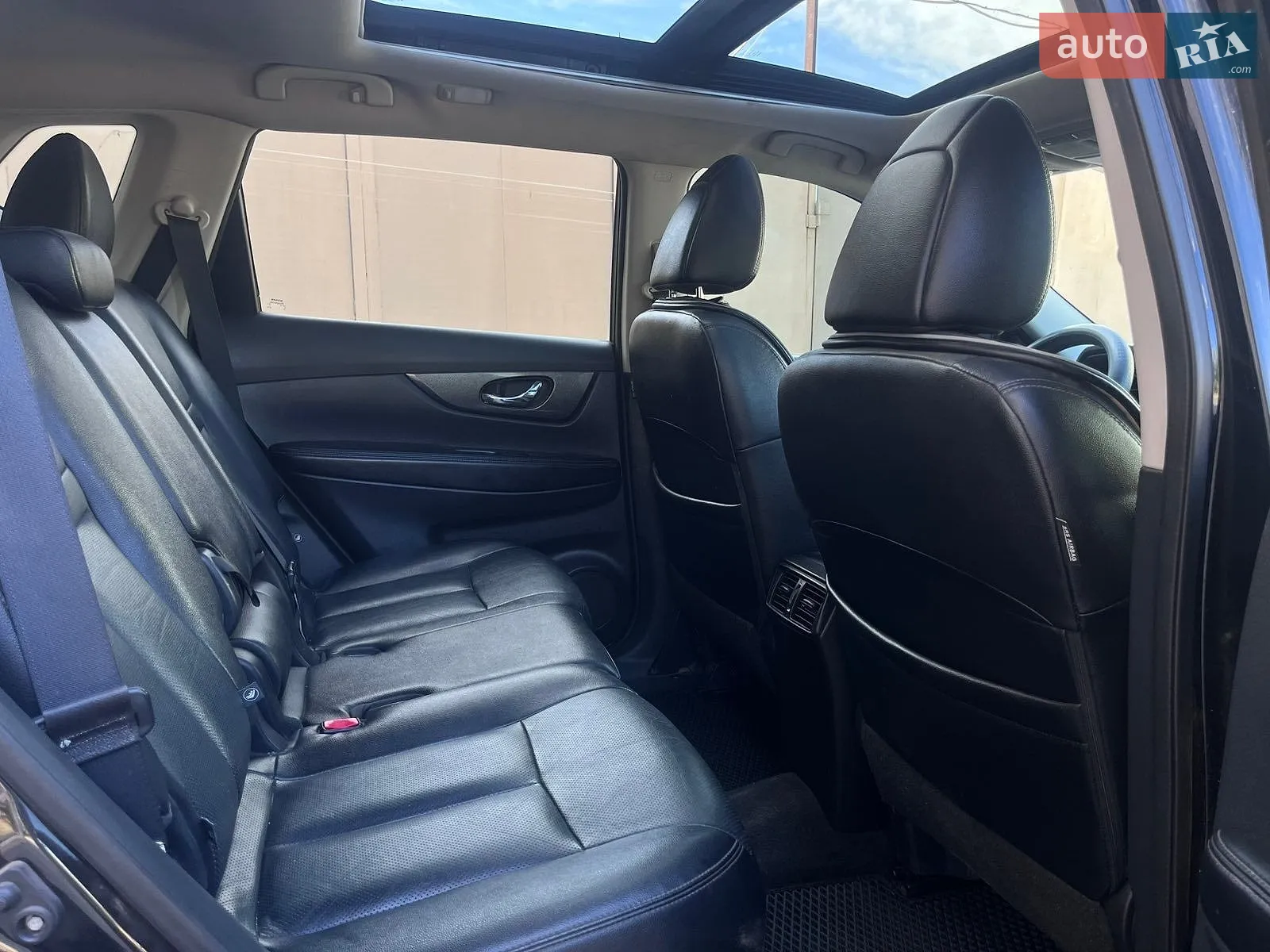 2016 Nissan Rogue - мініатюра 26