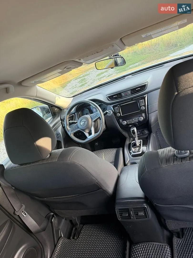 2017 Nissan Rogue - мініатюра 9