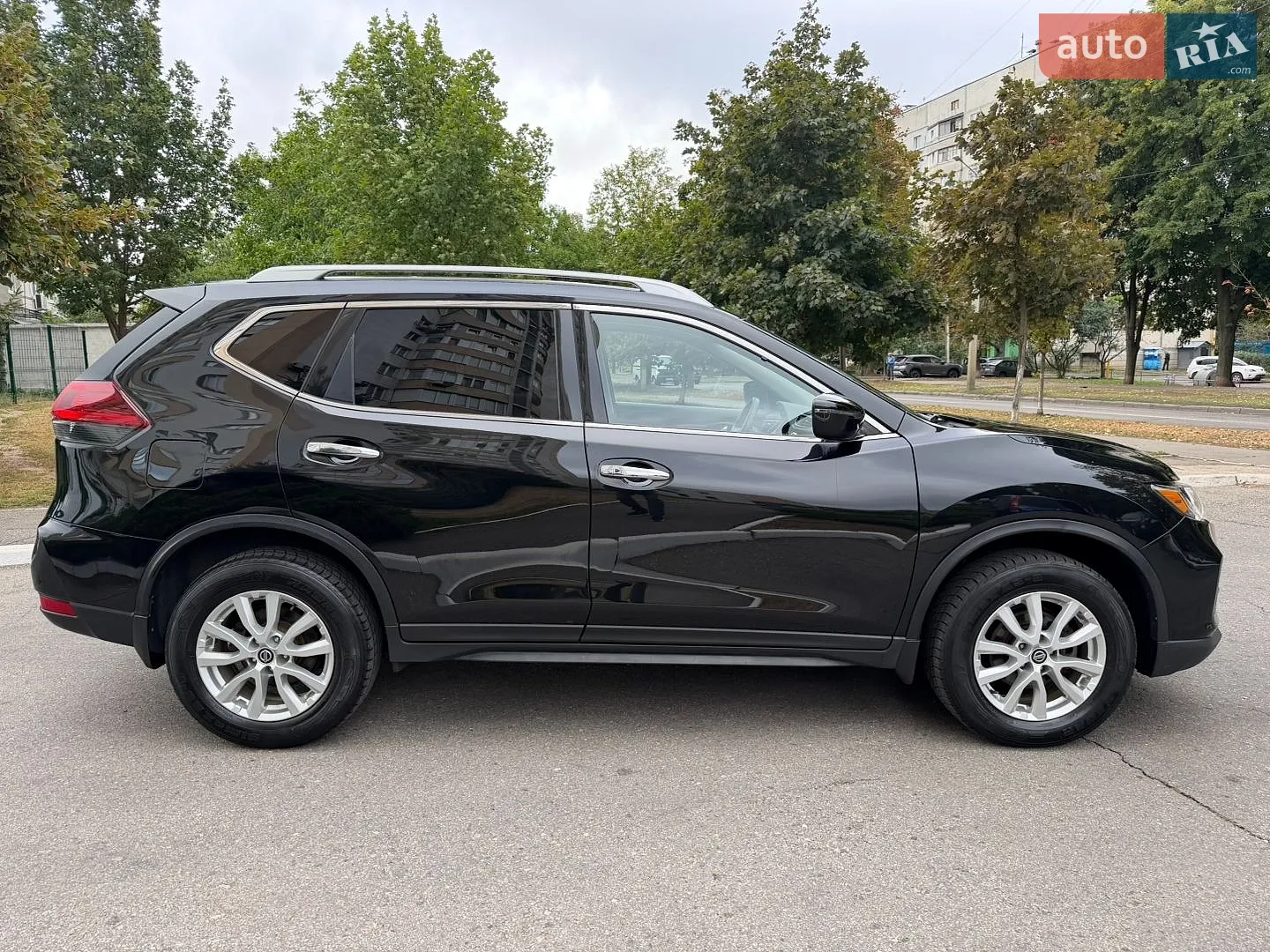 2019 Nissan Rogue - мініатюра 10