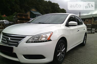 Седан Nissan Sentra 2013 в Ровно