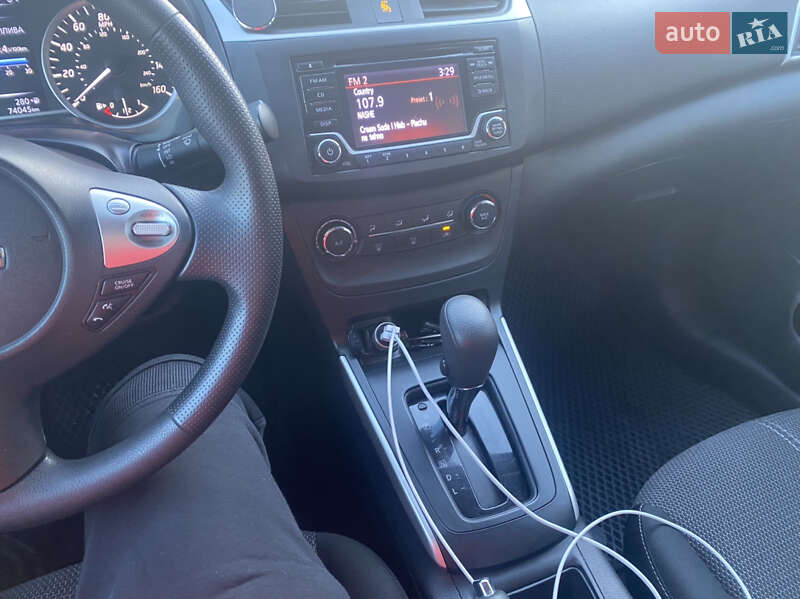 Седан Nissan Sentra 2018 в Києві