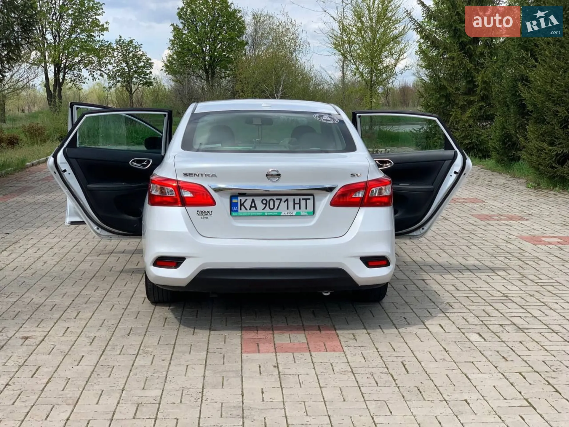 2017 Nissan Sentra - мініатюра 4