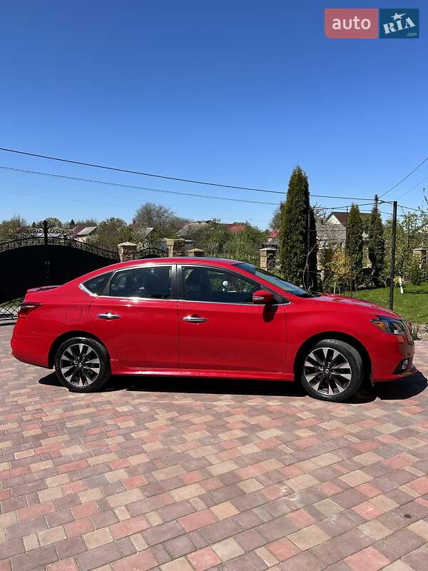 Седан Nissan Sentra 2016 в Луцьку